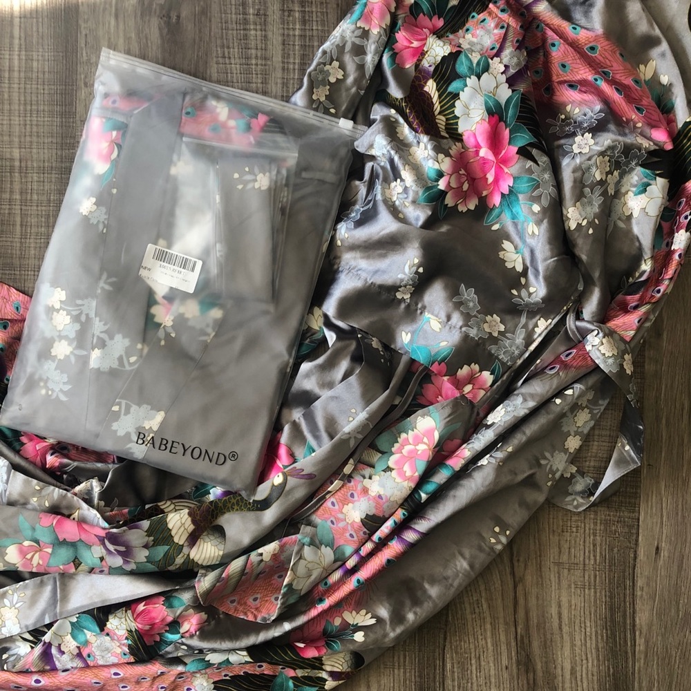 Silky grey kimono
